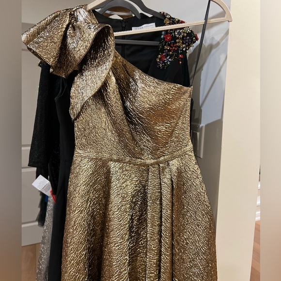 NEW without tags gold midi one shoulder MacDuggal dress with pockets size US 2 - Picture 4 of 8